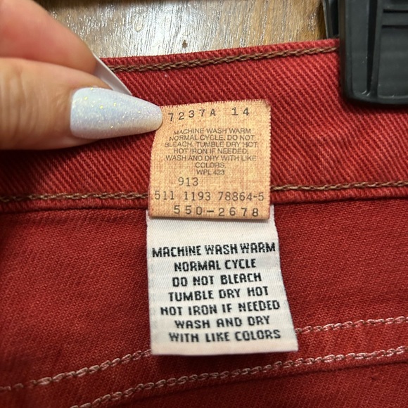 Levi's 550 Deep Orange Women's Relaxed Fit Tapered Leg - Picture 4 of 6